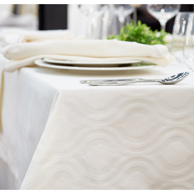 nappe-restaurant-luxe-coleman