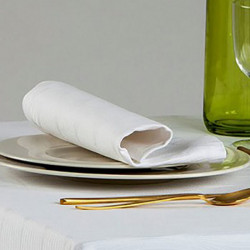 serviette-restaurant-coton-damasse-blanc